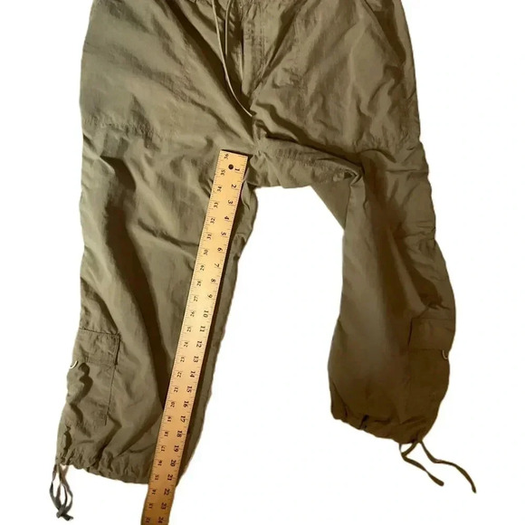 North Face Khaki Green Cropped Cargo Pants Elastic Drawstring Cuffs Womens Large - Picture 4 of 6